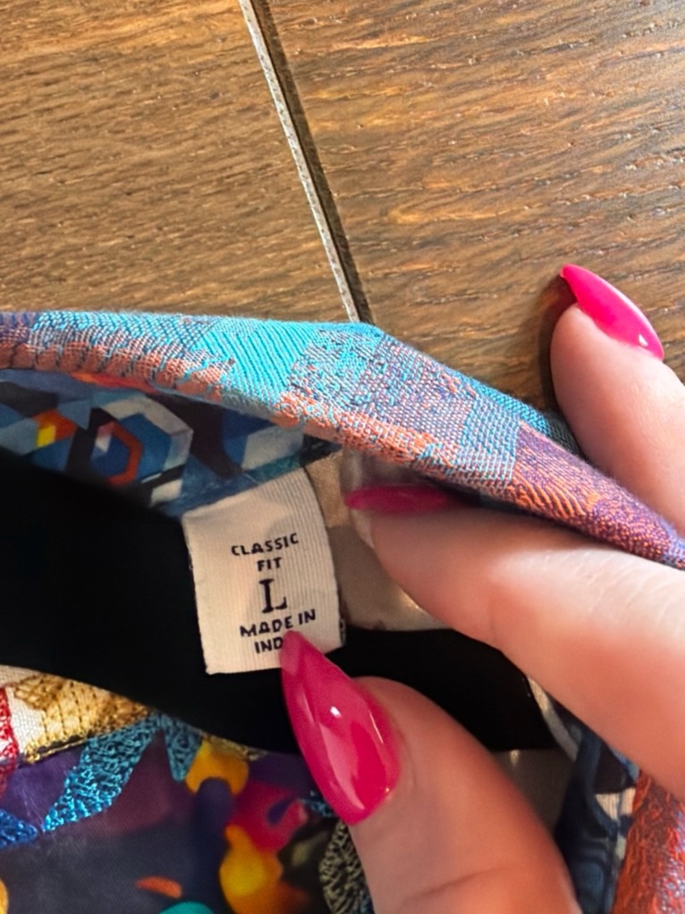 Robert Graham Button Up - Picture 3 of 5